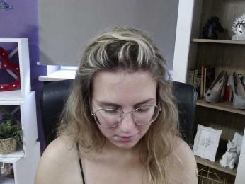 Soft-Zoey bongacams stream image