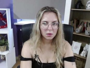 Soft-Zoey bongacams stream image
