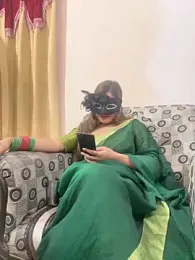 HoneyBearCpl stripchat stream image