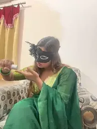 HoneyBearCpl stripchat stream image