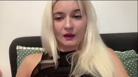 Onika_Love stripchat stream image