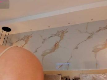 leathompson1 bongacams stream image