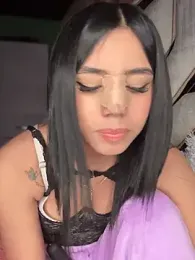 Laura-Khalifa stripchat stream image