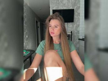 SweetyMia bongacams stream image