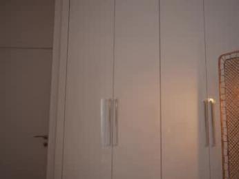 kriss0leoo chaturbate stream image