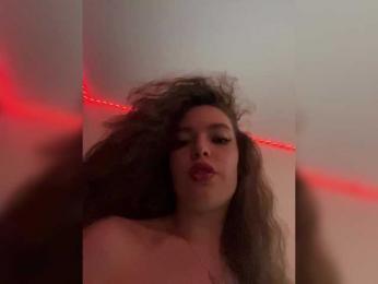 YourLadyyy bongacams stream image