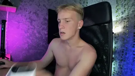 AlexxSweet stripchat stream image