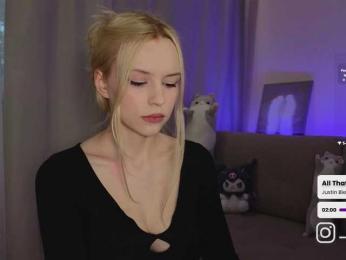 fymryn bongacams stream image