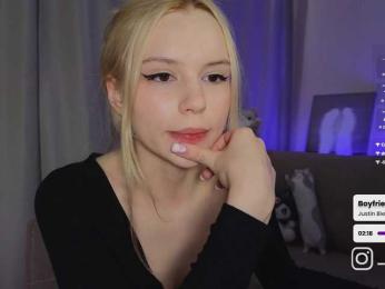 fymryn bongacams stream image