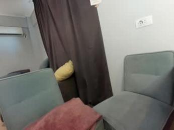 ehotlovea chaturbate stream image