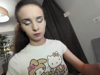 ehotlovea chaturbate stream image