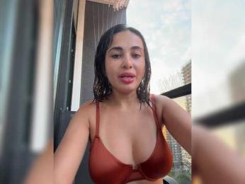 wlcm2talilia bongacams stream image