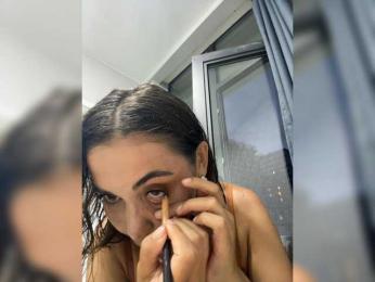 wlcm2talilia bongacams stream image