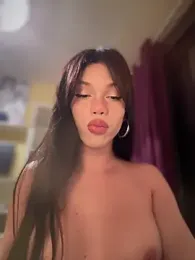 Carlita_cute stripchat stream image