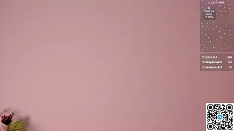 emmelieflorence stripchat stream image