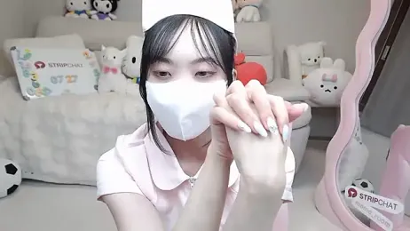 momo_room stripchat stream image