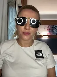 Strongqueen stripchat stream image