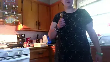 TurtleLady420 stripchat stream image