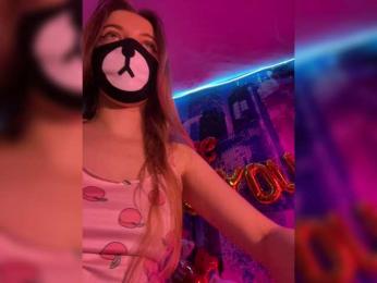 -Summer- bongacams stream image