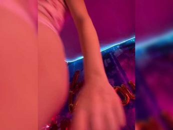 -Summer- bongacams stream image