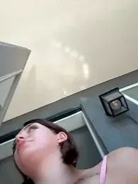 19whitebunny stripchat stream image