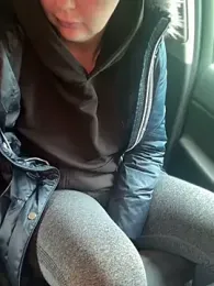 YoungHotMom_ stripchat stream image