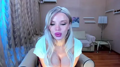 mechloe stripchat stream image