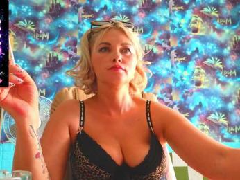 Mistress-Gwen bongacams stream image