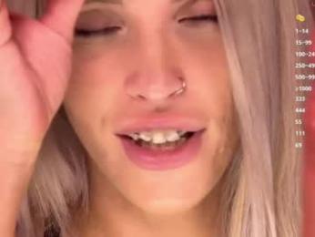 blush_mikki chaturbate stream image