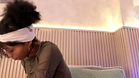 daiana_curly stripchat stream image