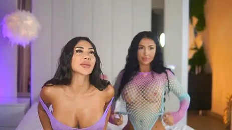 MissMooon stripchat stream image