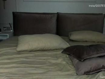 qsstess bongacams stream image