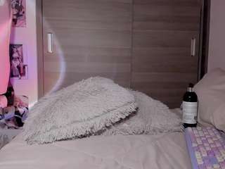 emilyhick camsoda stream image