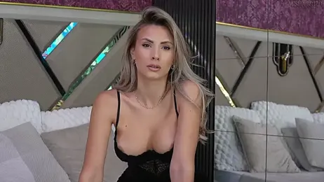 Mishelle-Brizo stripchat stream image