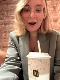 The_Snowwhitee stripchat stream image