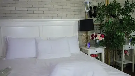 EmillyBronte stripchat stream image