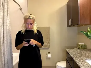 girlfriendmissy stripchat stream image