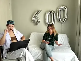 Nura_n_Sarah stripchat stream image