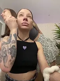 HotCaramellsTV stripchat stream image