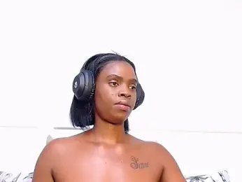 LuciousLips96 stripchat stream image