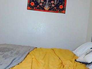 tighttinymilf camsoda stream image