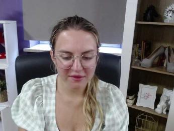 Soft-Zoey bongacams stream image