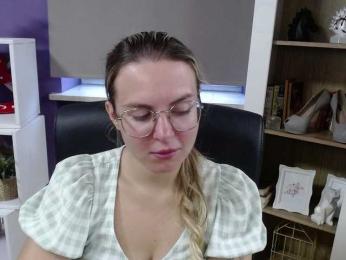 Soft-Zoey bongacams stream image