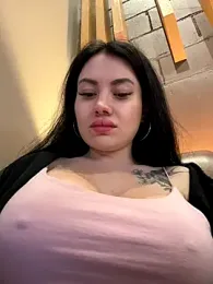 Wet__Bunny stripchat stream image