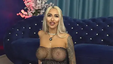 GoldenAmber stripchat stream image