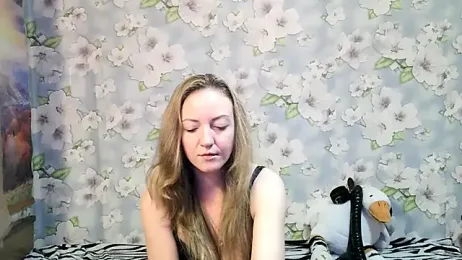 KattyLuuu stripchat stream image