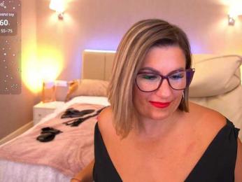 KiraRoxx bongacams stream image