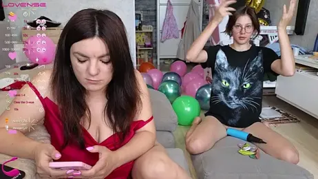 Vika_loves_you stripchat stream image