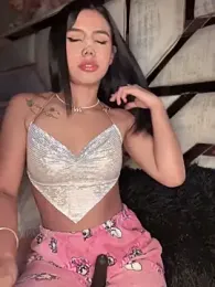 Laura-Khalifa stripchat stream image