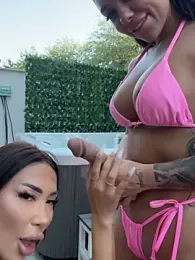 MissMooon stripchat stream image